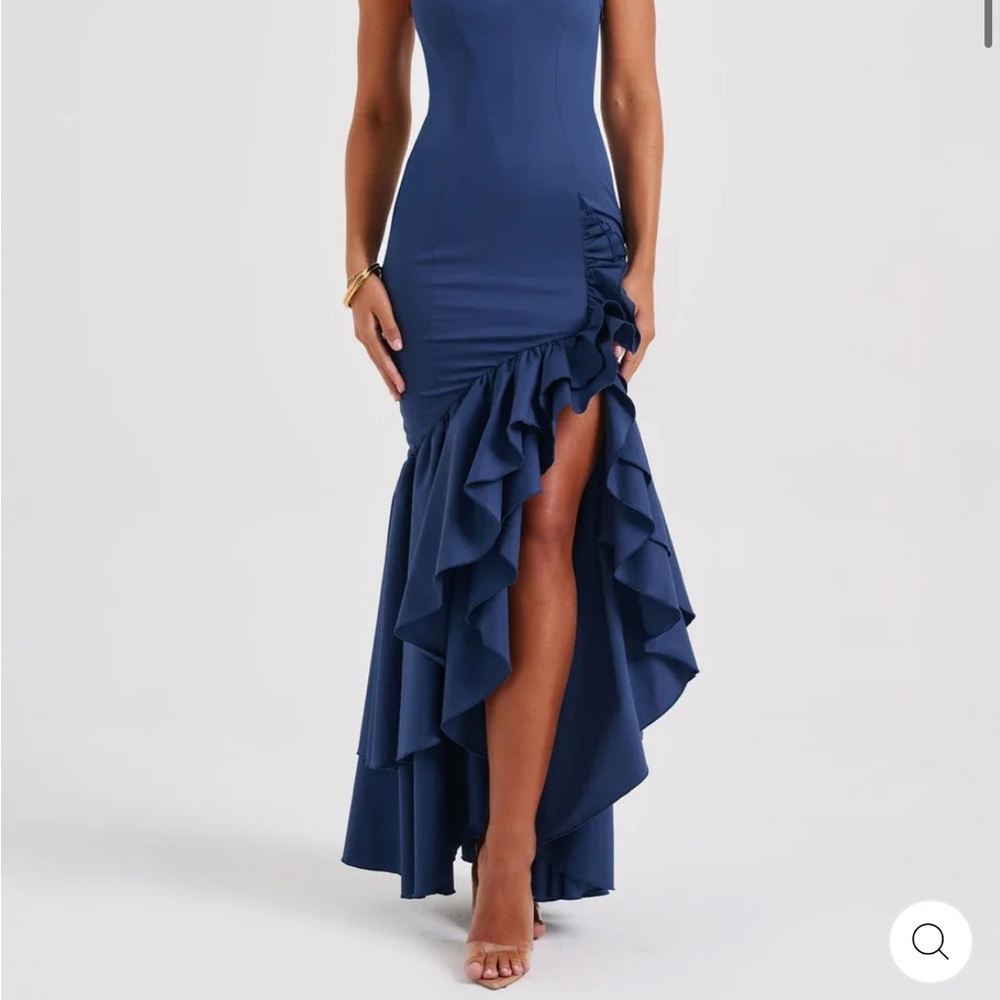Elegant Navy Blue Ruffle Evening Dress